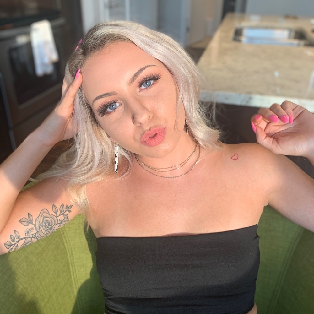 Meet your Posher, Vanessa